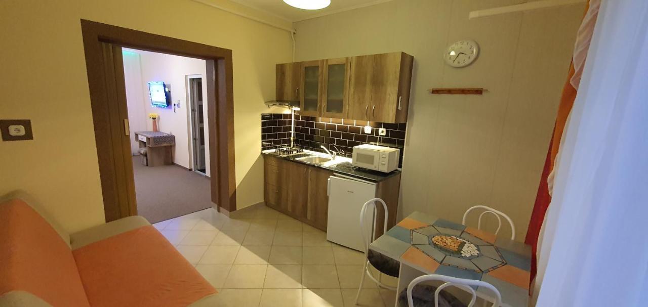 Szlavi Apartman บายา ภายนอก รูปภาพ